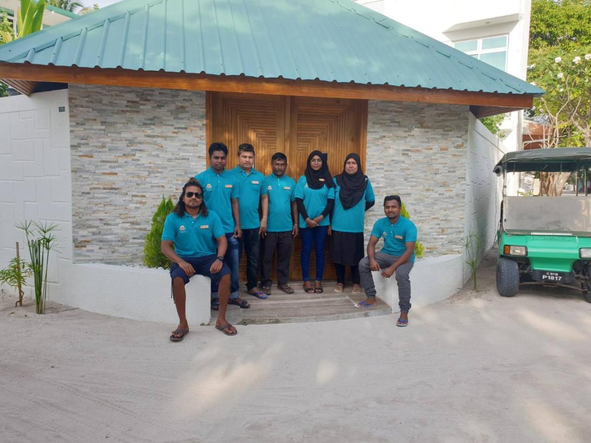 Perla Dhangethi Luaran gambar